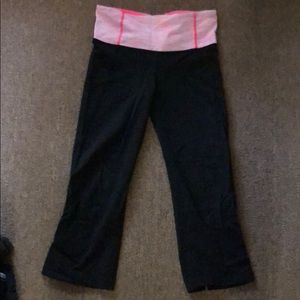 Lululemon size 4 crops
